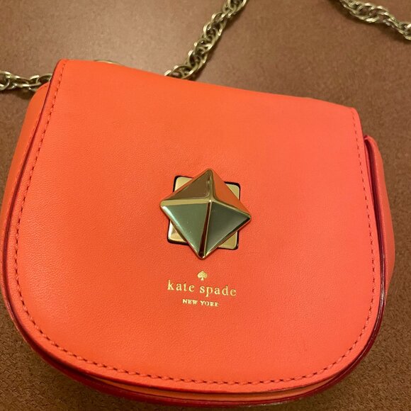 Kate Spade New York Orange Coral Leather Turnlock Chain Strap Mini Crossbody Bag - Picture 4 of 11